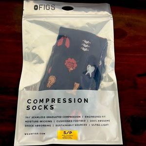 Figs “head over heels” compression socks